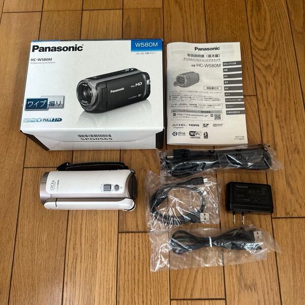 【極美品】Panasonic HC-W580M ビデオカメラ 本体&三脚