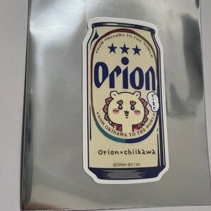 ちいかわ×オリオンビール スマホに貼れるサイズのステッカー(ビール缶)