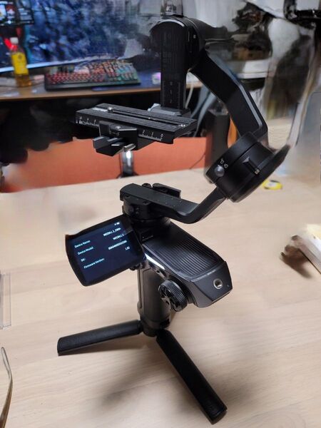 Zhiyun WEEBILL 2 カメラ用 電動ジンバル スタビライザー