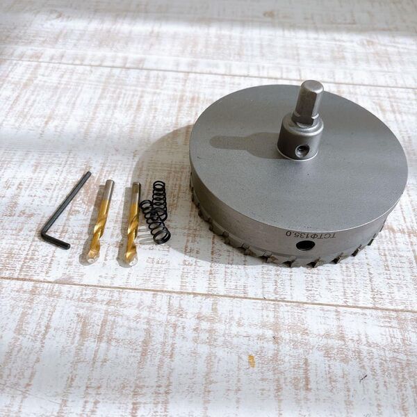 ホールソー 穴あけ ステンレス 135mm 工具 切削工具 ホールカッター ドリルビット 電動ドリル ドライバー