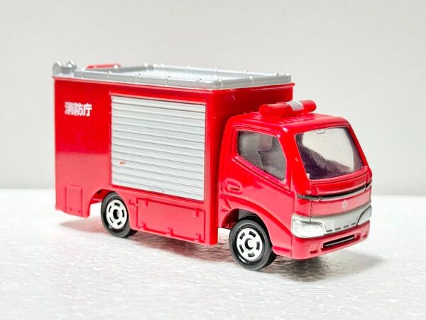 【トミカ】トヨタ・ダイナ ウォーターカッター車 消防車 緊急車両 消防庁 消防署