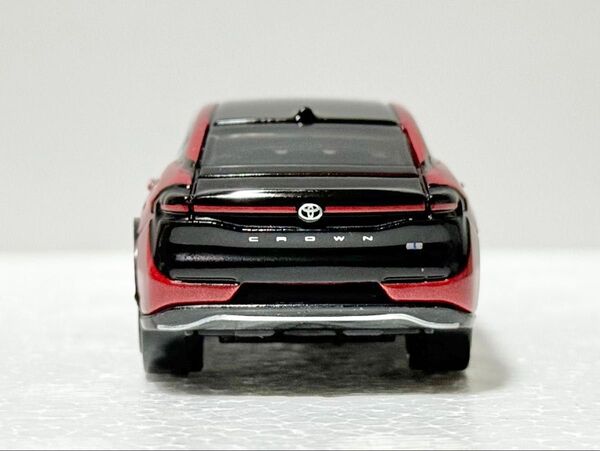 【トミカ】トヨタ・300系クラウン クロスオーバー crown TOYOTA