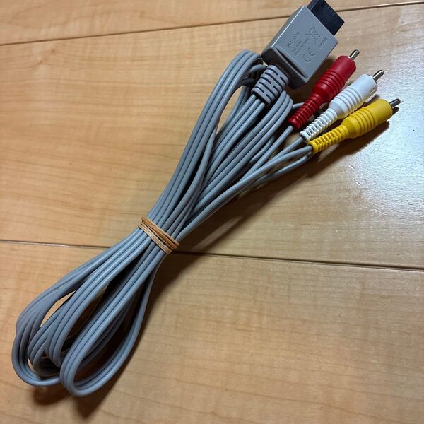 キレイ! 任天堂純正品 ニンテンドーWii AVケーブル RVL-009 清掃済み 動作確認済み Nintendo Wii U