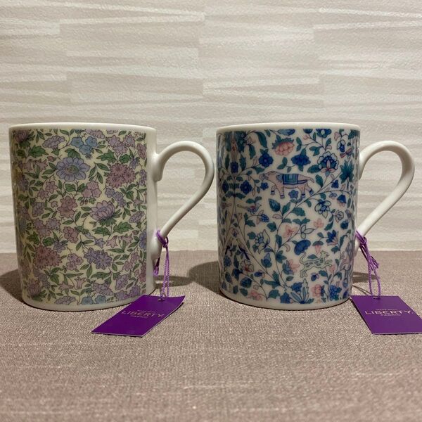 LIBERTY 花柄マグカップ 陶器製
