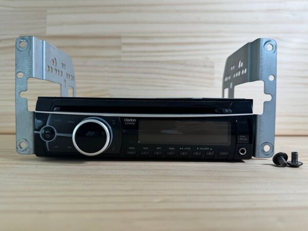 Clarion(クラリオン) CZ202 USBスロット搭載 CD/MP3/WMAレシーバー