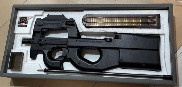 東京マルイ スタンダード 電動ガン P90 黒 FN ドットサイト付き 動作点灯OK 中古