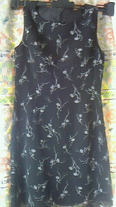  used! black. floral print! beautiful One-piece *. Kobe Celeb! no sleeve M size 155 centimeter. oneself knees .. little long about 
