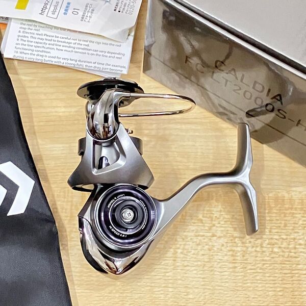 未使用 ダイワ 25 カルディア FC LT2000S-H 本体ボディのみ カスタム