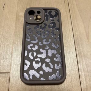 iPhone15 ケース レオパード柄 ブラウン