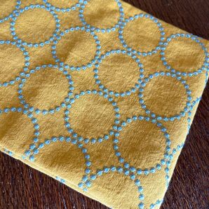刺繍生地【70㎝×50㎝】サークル柄 コットンリネン タンバリン柄