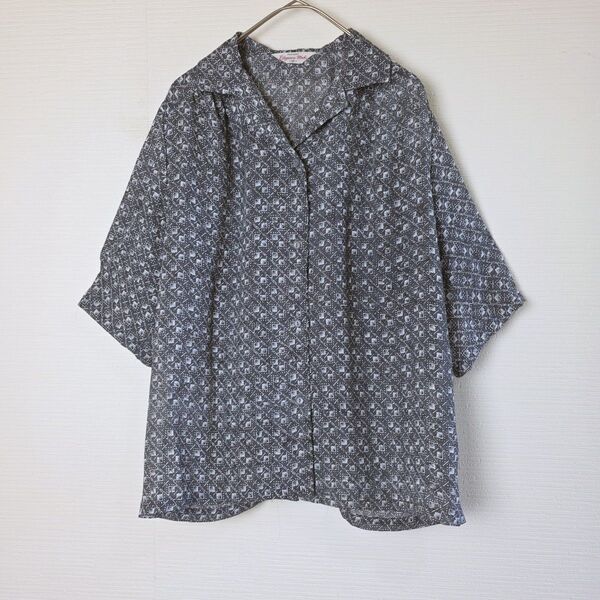 【一点物】レディース半袖シャツ ヴィンテージシャツ 半袖ブラウス 柄シャツ レトロ 総柄 花模様 日本製 夏服 13号 ゆったり