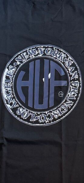 【新品未使用】HUF ロゴプリント 黒 Tシャツ(BOYSサイズXL メンズL)