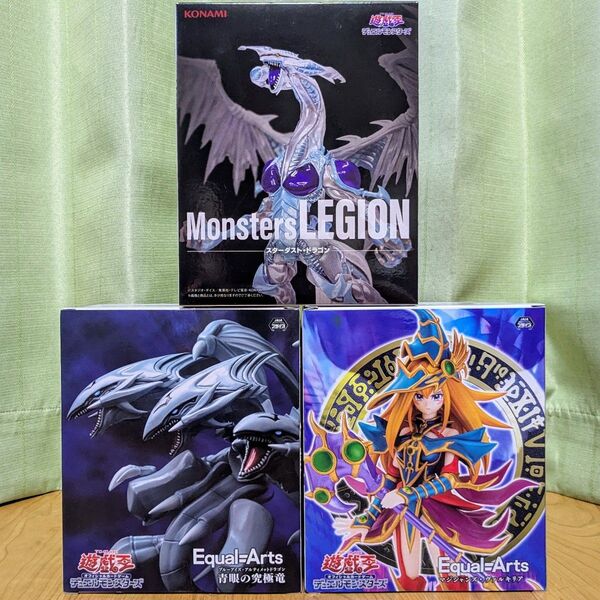 遊戯王 スターダスト・ドラゴン / マジシャンズ・ヴァルキリア / 青眼の究極竜 3体セット 新品未開封 プライズフィギュア