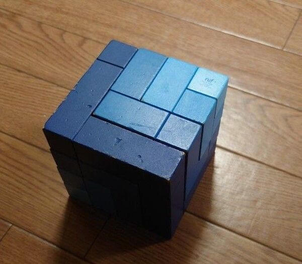neaf ネフ キュービックス 青 パーツ1つ紛失