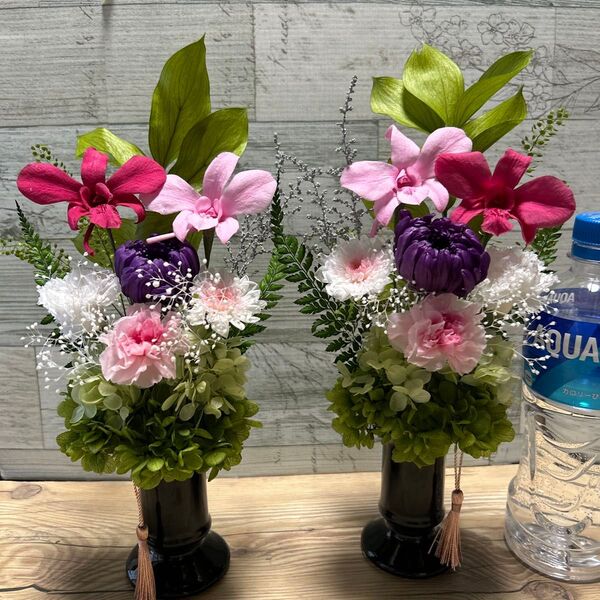 プリザーブドフラワー 仏花1対 ピンクパープル系 花器付き 枯れない花 お供え