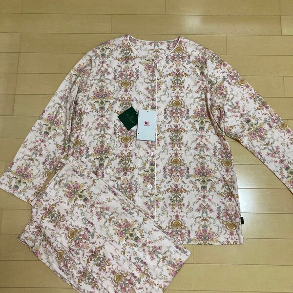 ミントン♪新品 長袖高級パジャマ Lサイズ ワコール 襟無し前開き ピンク
