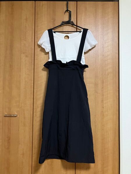 armonia黒のジャンパースカート フリル付き