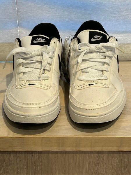 NIKE スニーカー 白 26cm