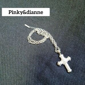 Pinky&Dianne クロスネックレス ラインストーン