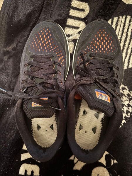 NIKE ランニングシューズ 25.5cm 黒×オレンジ
