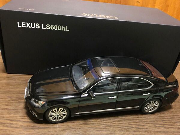 オートアート 1/18 レクサス LS600hL ブラック ミニカー