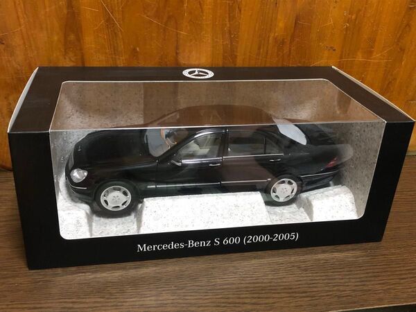 ディーラー特注 1/18 メルセデス ベンツ S600 V12 Sクラス W220 ブラック ミニカー