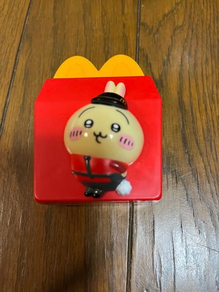 マクドナルド ハッピーセット ちいかわ うさぎのシールディスペンサー