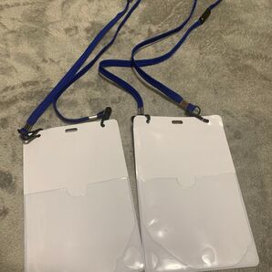 Good-L 裏返りにくい2ヵ所フック ネックストラップ 吊り下げ名札 ちょっと大きめハガキサイズ【裏表両面ポケット付き/2枚】