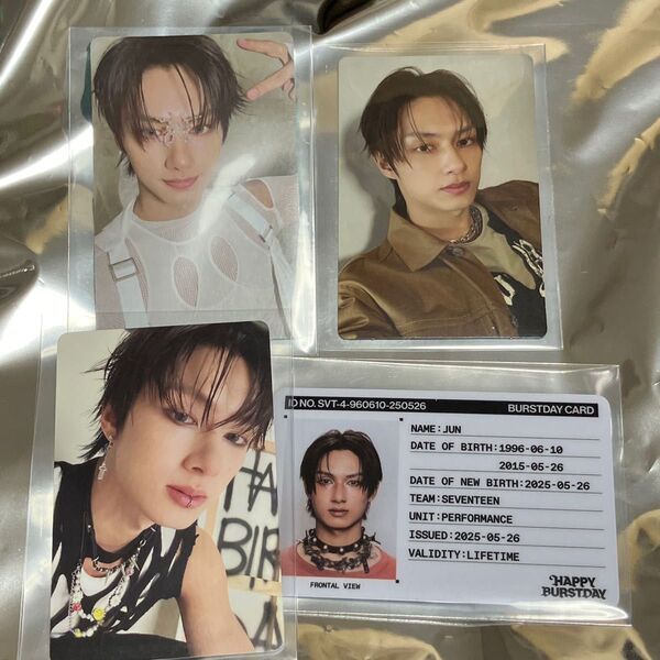 SEVENTEEN ジュン まとめ売り☆happy burstday☆IDカード、new myself、new escapeトレカ