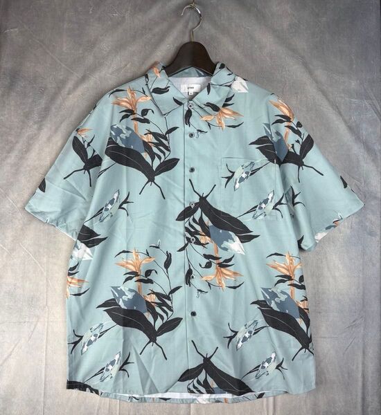 【CTHY】【総柄】【おしゃれ】【春夏】【サラサラ】 シティ 総柄シャツ M 半袖 美品 半袖シャツ