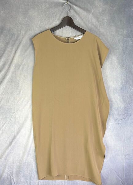 a53【Max mara】【おしゃれ】【高級】ノースリーブワンピース イタリア製