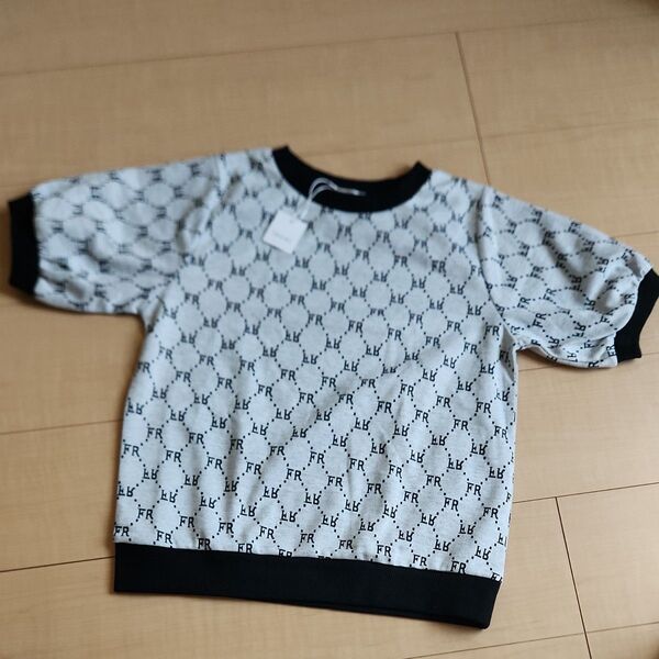 ☆新品未使用☆INGNI トップス M