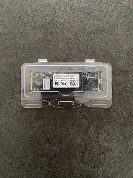 ★未使用★PHISON M.2 SSD NVMe PCle 4.0対応 1TB