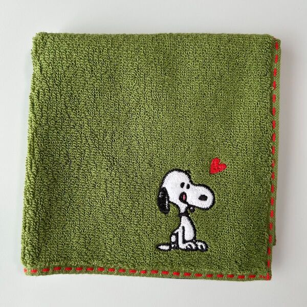 新品 スヌーピー ピーナッツ SNOOPY PEANUTS タオルハンカチ ハンドタオル アップリケ ハート 裏ストライプ