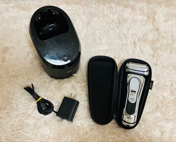 BRAUN Series9 Pro 電動シェーバー アルコール洗浄システム付 ブラウン