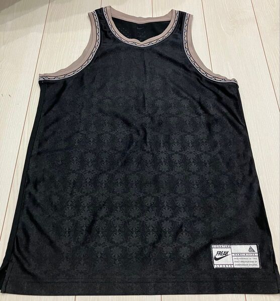 NIKE ナイキ タンクトップ ブラック トップス M ポリエステル 大きめ ラフ スポーツ 普段着 バスケ 夏服 夏