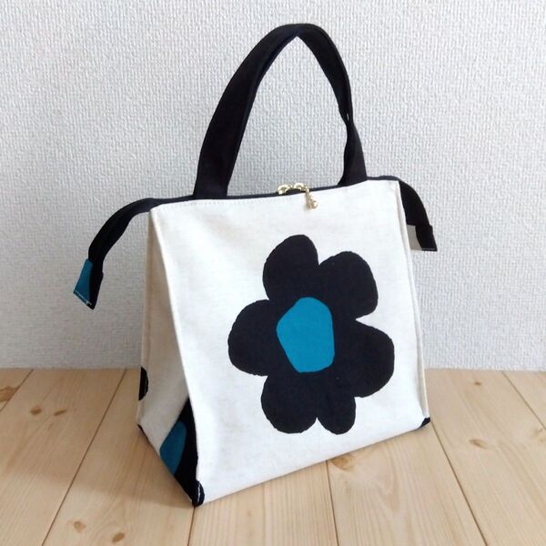保温・保冷!!洗えるペーパーバッグ風 北欧風花柄 ハンドメイド ランチバッグ スクエア 生成 283