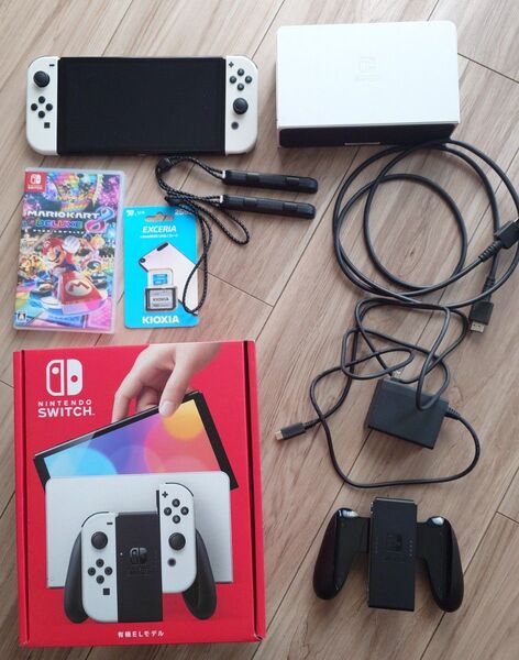 Nintendo Switch 有機ELモデル ホワイト・マリオカート8デラックス・SDカードセット