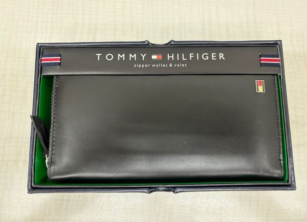 【新品未使用】TOMMY HILFIGERラウンドファスナー長財布31TL13X009BK ZIPPER WALLET キズ有