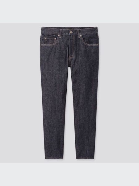 UNIQLO レギュラーフィットテーパードジーンズ(丈標準73~76cm)