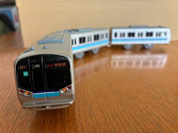 プラレール 東京メトロ東西線 05系 ライト光ります 動作確認済み