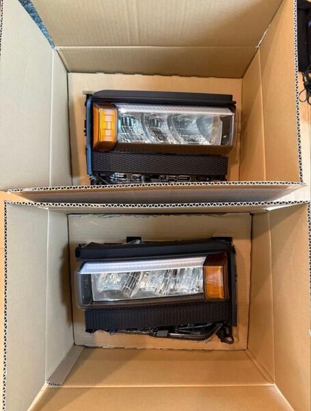 ランドクルーザー 250 リフレクターヘッドライト左右セット 角目 250 ランクル VX トヨタ 純正 正規品