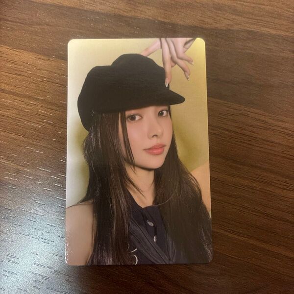 ILLIT ユナ トレカ Pink Bomb ver PHOTOCARDA