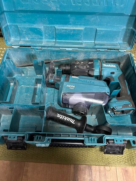 マキタ makita 18v ハンマードリル 集塵機、切り20本付き写真の物が、全てです。 ハンマードリル 充電式ハンマドリル