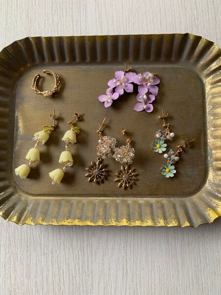 ハンドメイドピアスとリングの5点セット ピアス アクセサリー ハンドメイドピアス