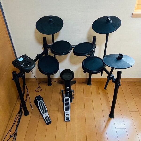 【美品】Alesis Nitro 電子ドラムセット