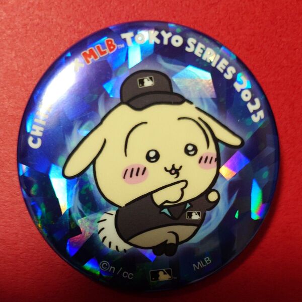 ちいかわ MLB ホログラム缶バッチ うさぎ