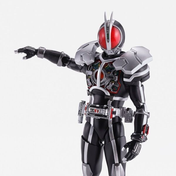 S.H.Figuarts(真骨彫製法) 仮面ライダーファイズ アクセルフォーム