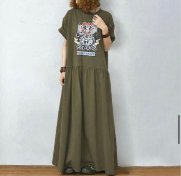 Tシャツワンピ フレア カジュアル 半袖 韓国 ロング丈 ロゴ アメカジ カーキ ゆったり 体型カバー バックプリント ストリート