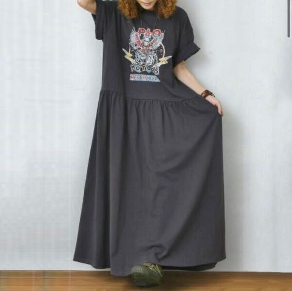 Tシャツワンピ フレア カジュアル 半袖 韓国 ロング丈 ロゴ アメカジ グレー ゆったり 体型カバー バックプリント ストリート